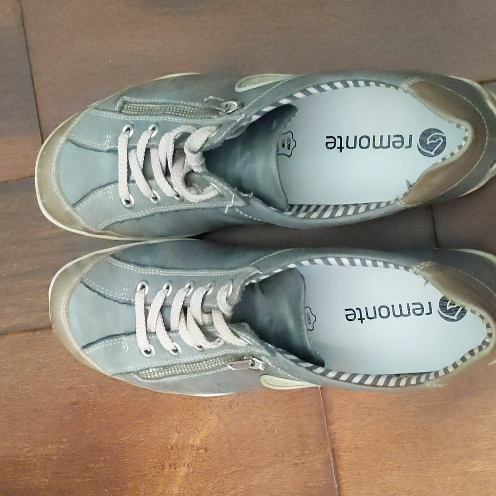 Remonte leather sneakers